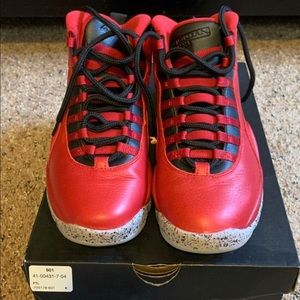 Air Jordan 10 Retro 30th “Bulls Over Broadway”